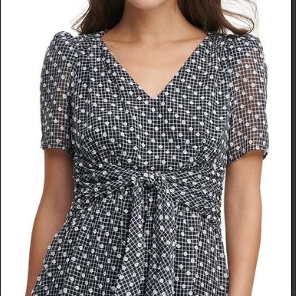 Calvin Klein Dotted V-Neck Short Sleeve Tie Waist
Maxi Dress Black and White - Picture 3 of 7